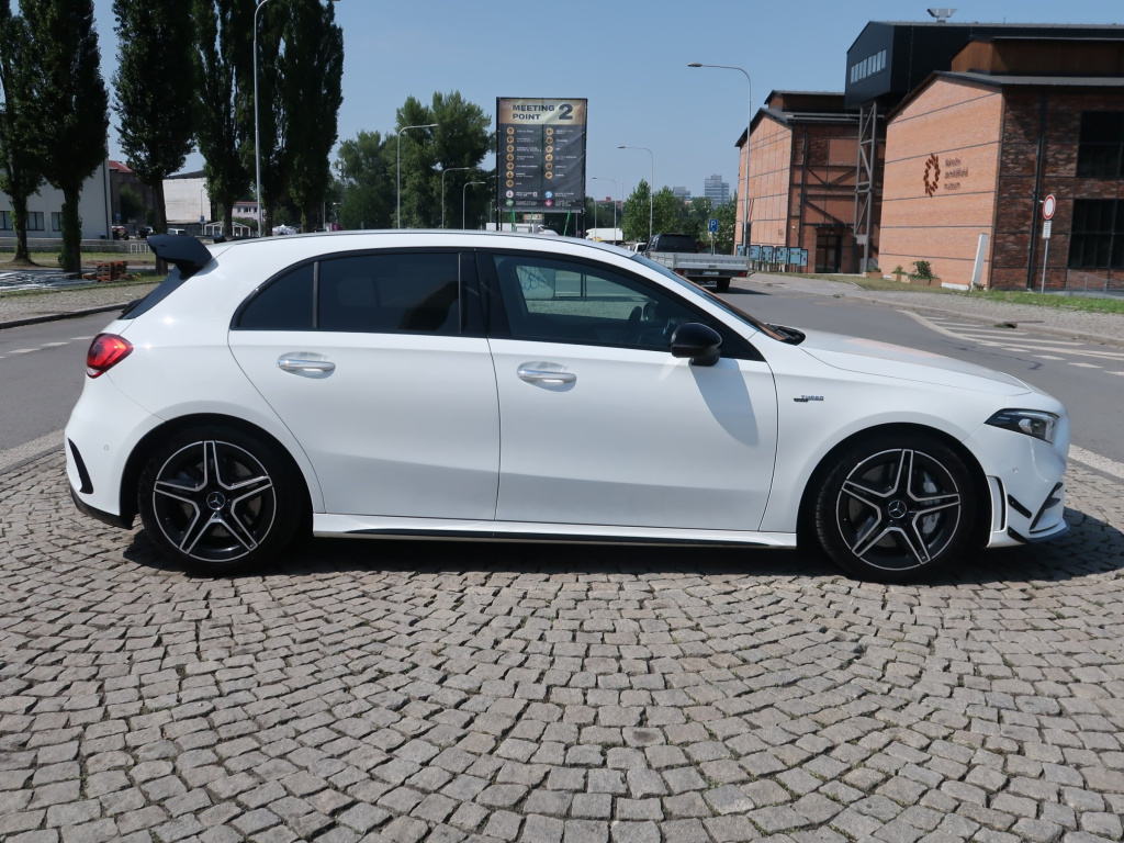 Mercedes-Benz A