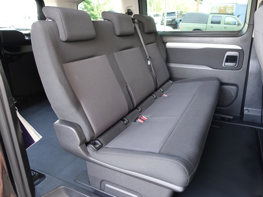 Peugeot Traveller