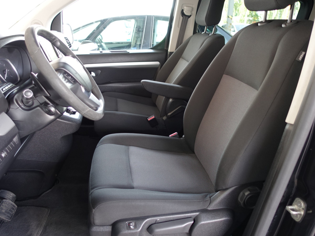 Peugeot Traveller