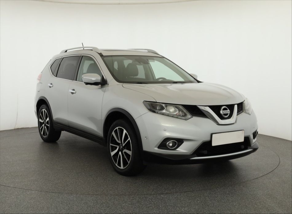 Nissan X-Trail - 2016