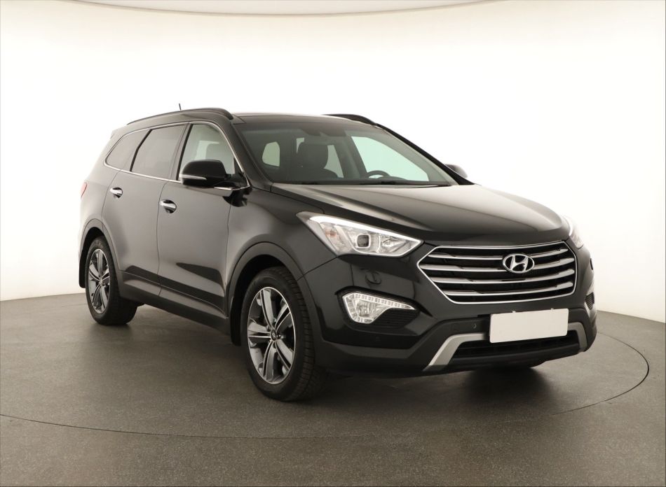 Hyundai Grand Santa Fe - 2015