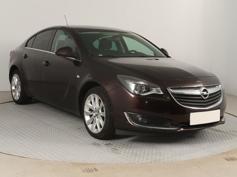 Opel Insignia - 2016