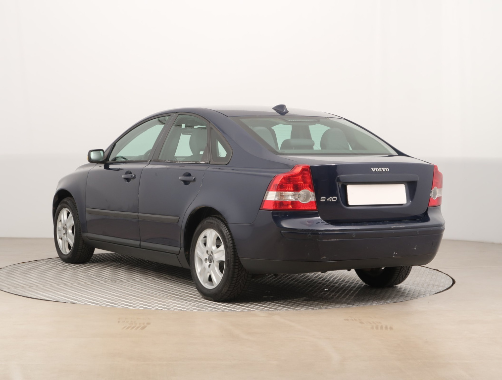 Volvo S40