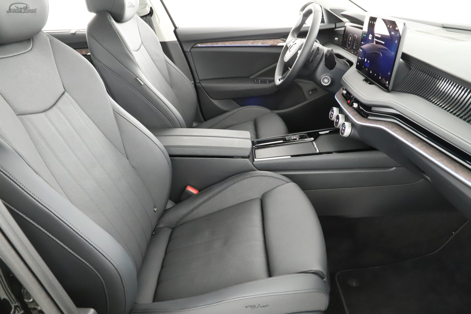 Škoda Superb - 2024