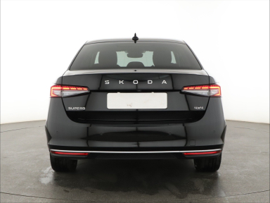 Škoda Superb - 2024