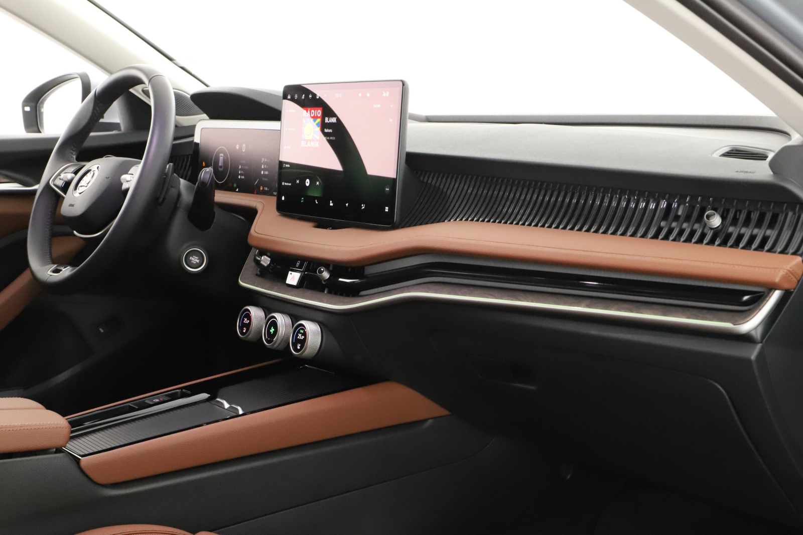 Škoda Superb - 2024