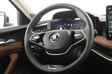 Škoda Superb - 2024