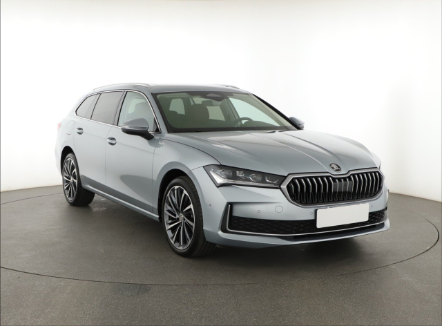 Škoda Superb 2024