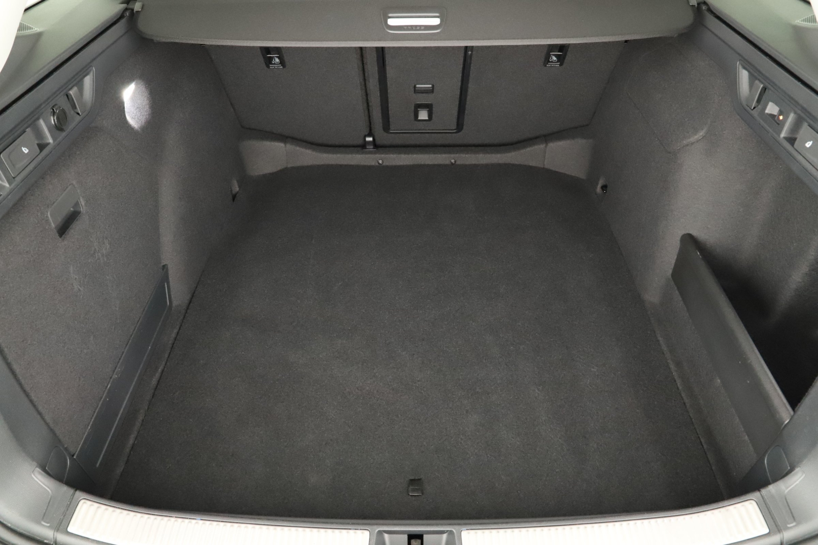 Škoda Superb - 2024