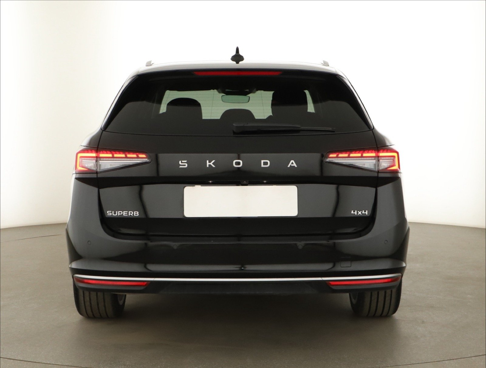 Škoda Superb - 2024