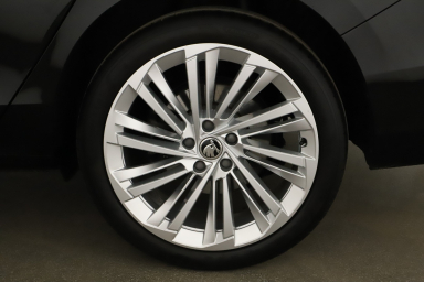 Škoda Superb - 2024