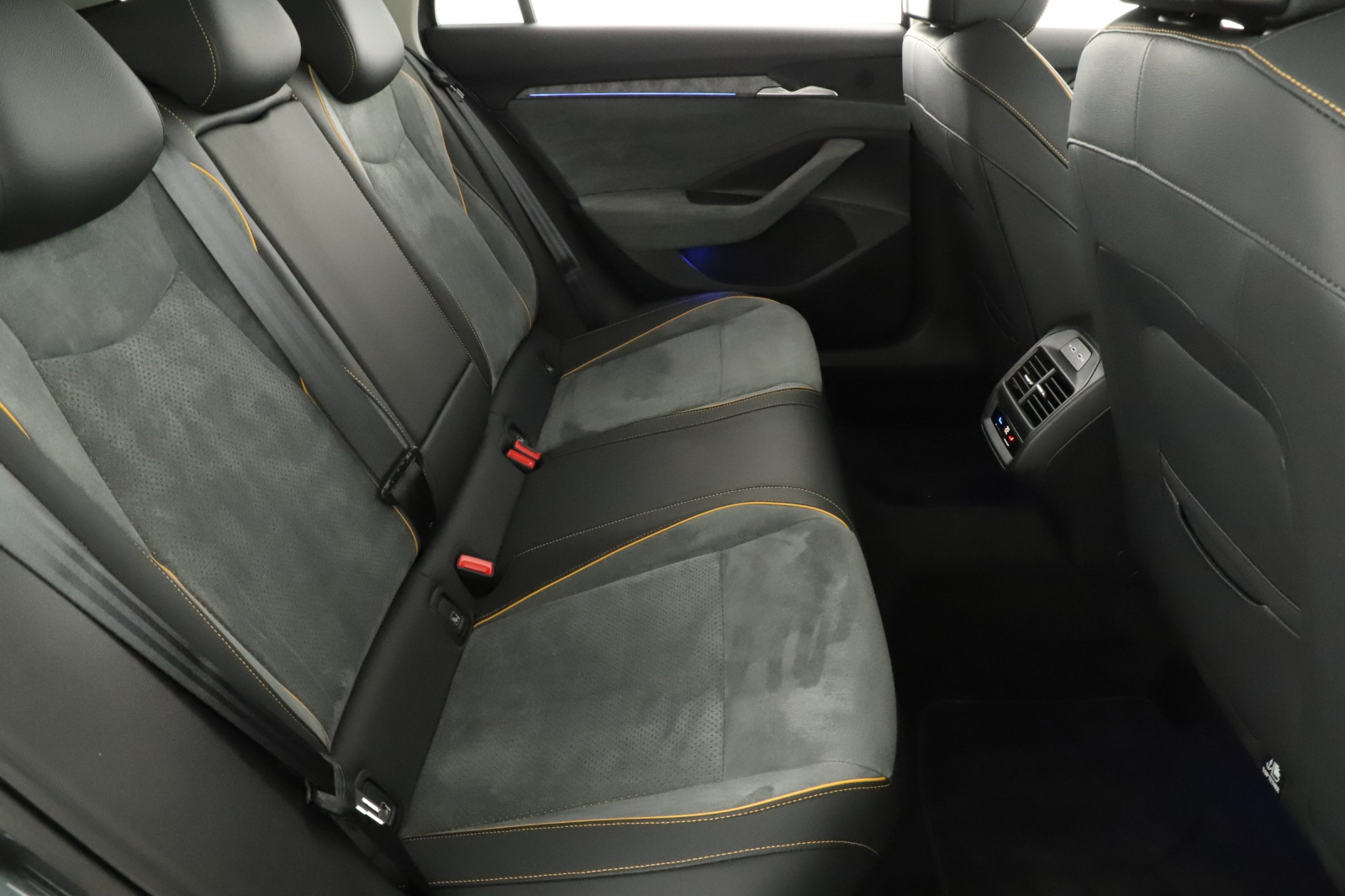 Škoda Superb - 2024