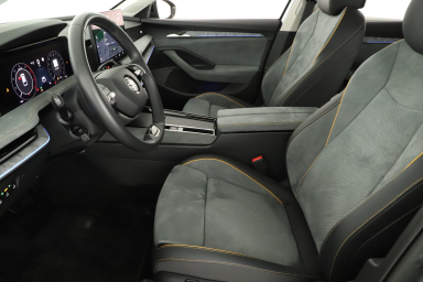 Škoda Superb - 2024