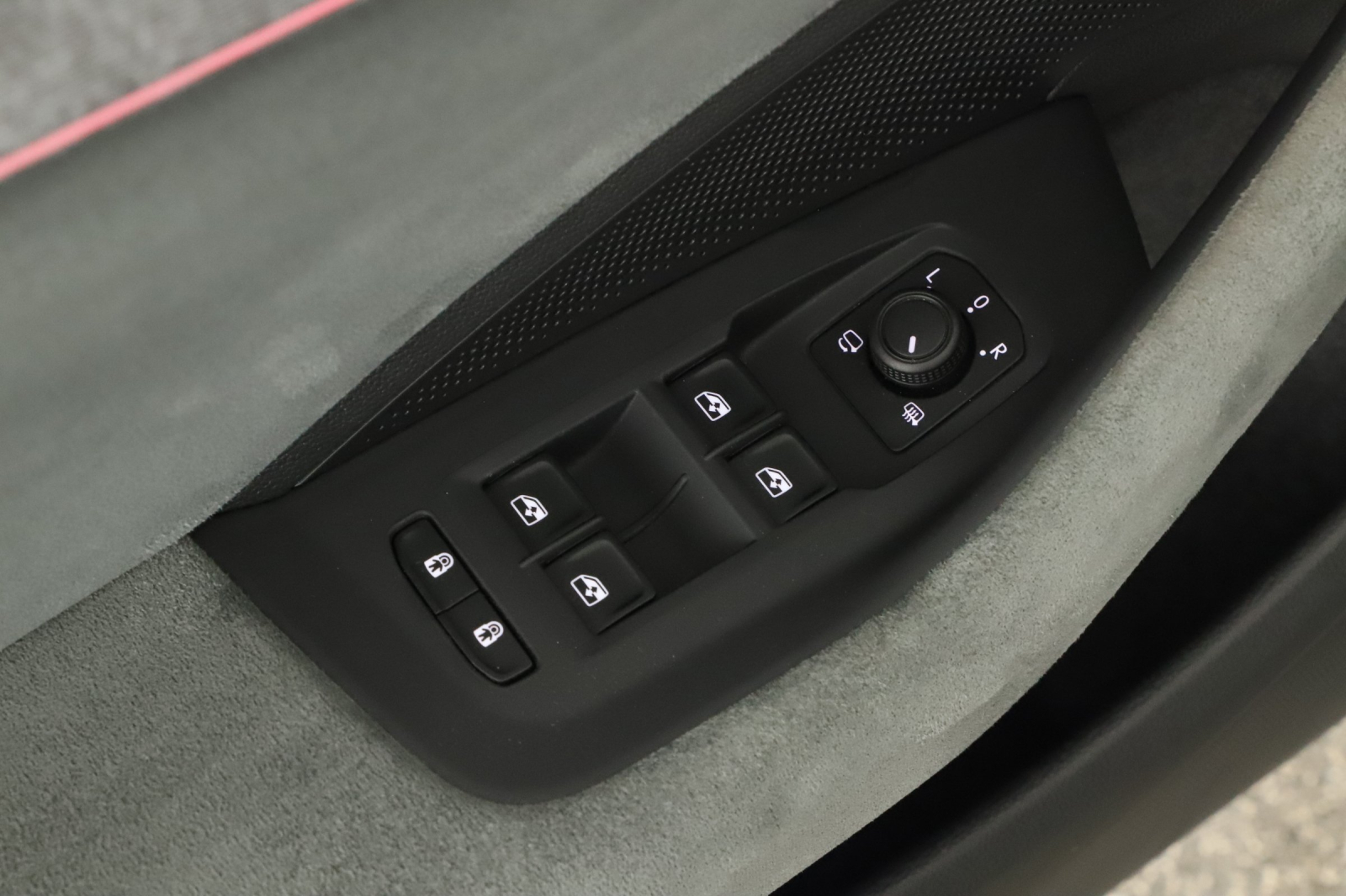 Škoda Superb - 2024