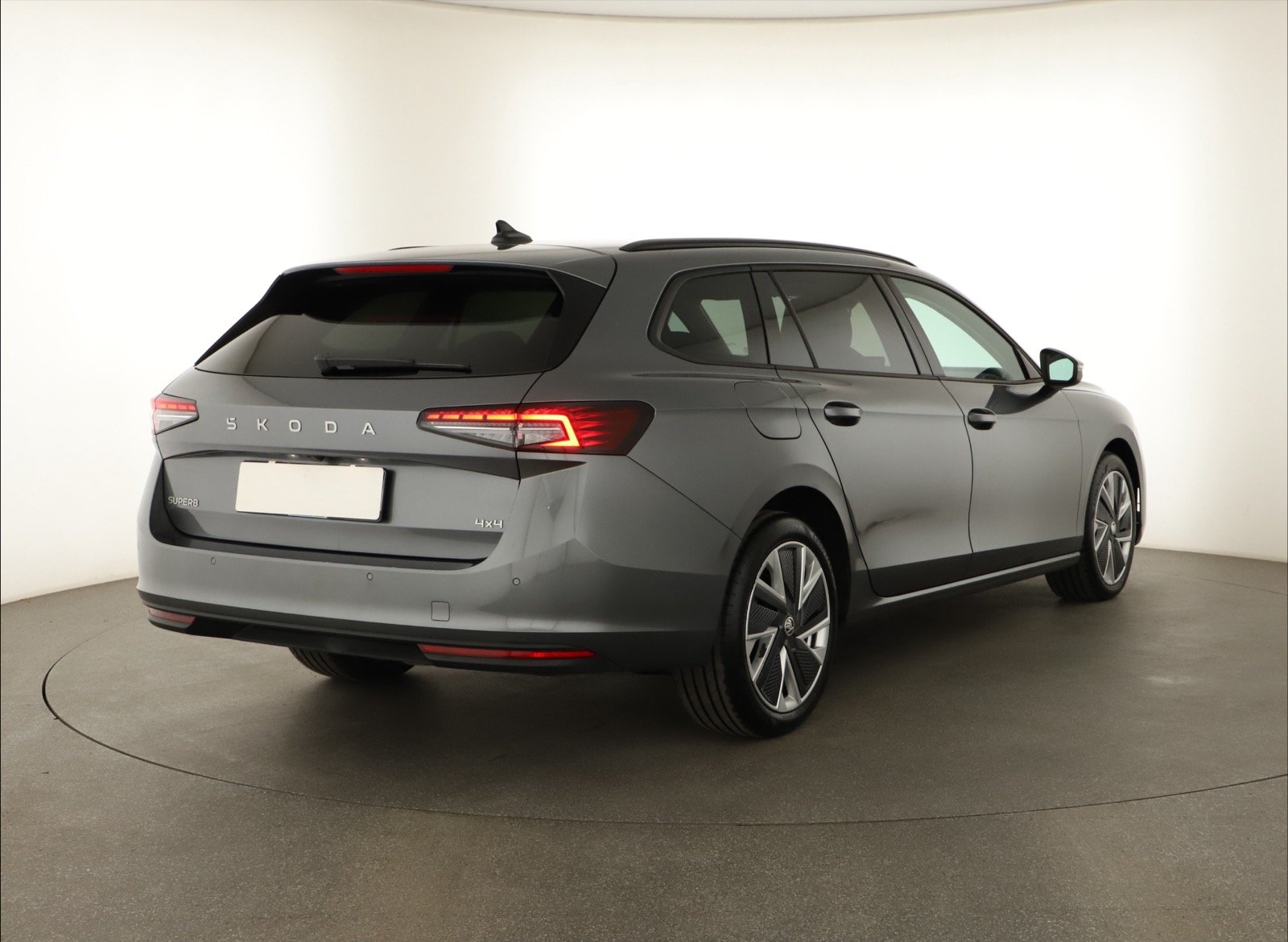 Škoda Superb - 2024
