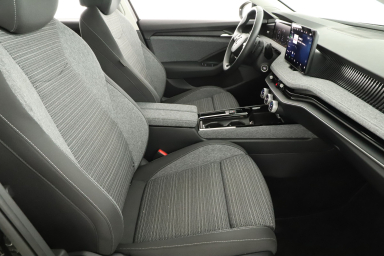 Škoda Superb - 2024