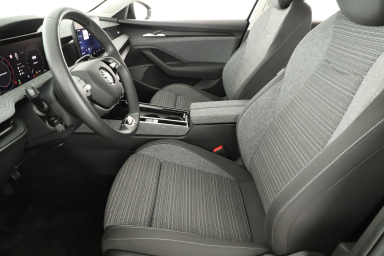 Škoda Superb - 2024