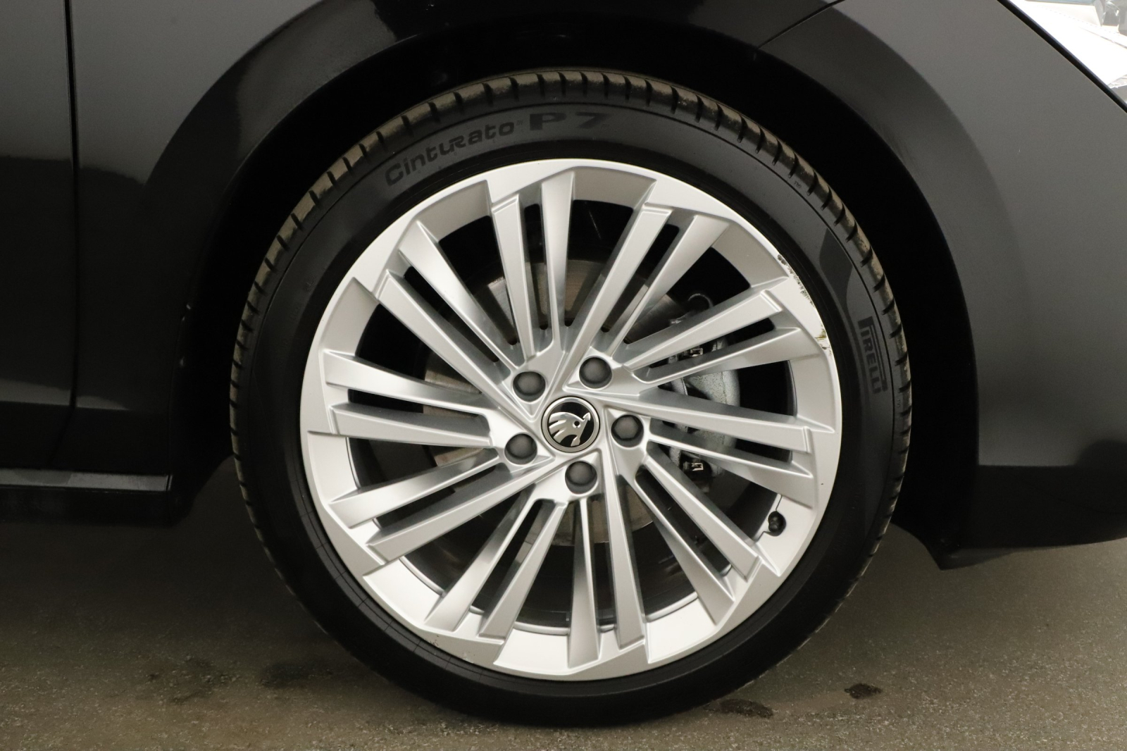 Škoda Superb - 2024