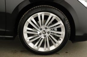 Škoda Superb - 2024