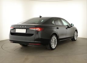 Škoda Superb - 2024