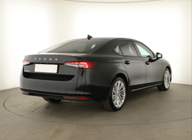 Škoda Superb - 2024