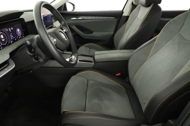 Škoda Superb - 2024