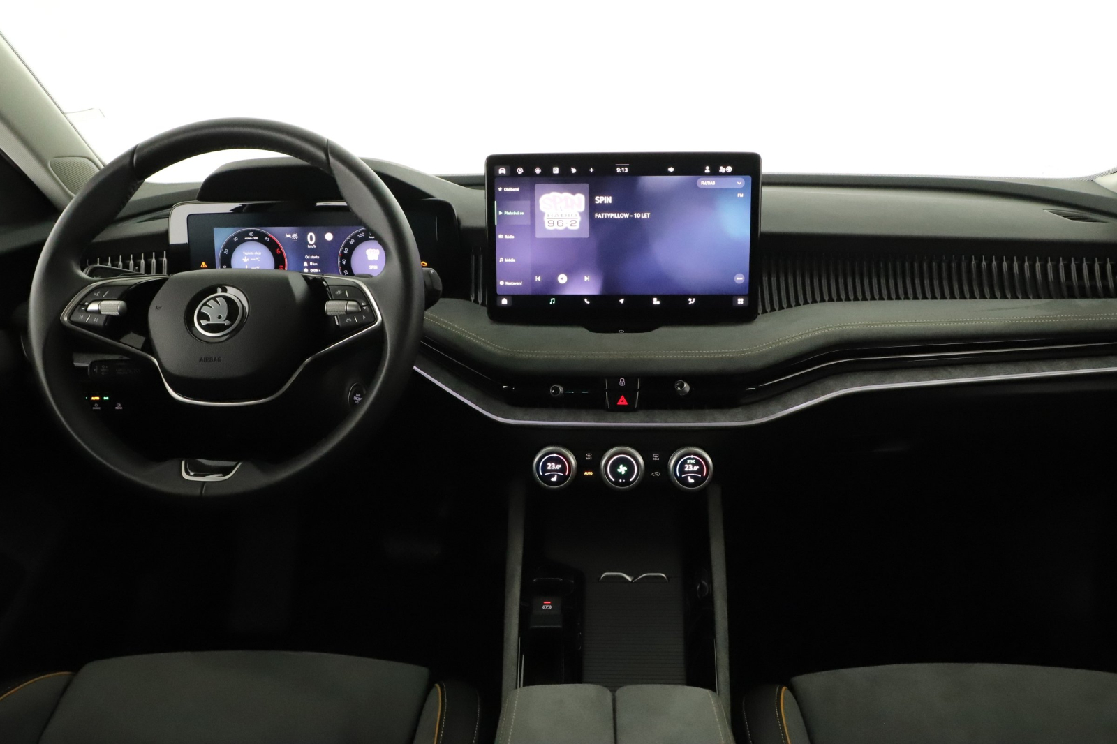 Škoda Superb - 2024