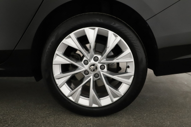 Škoda Superb - 2024