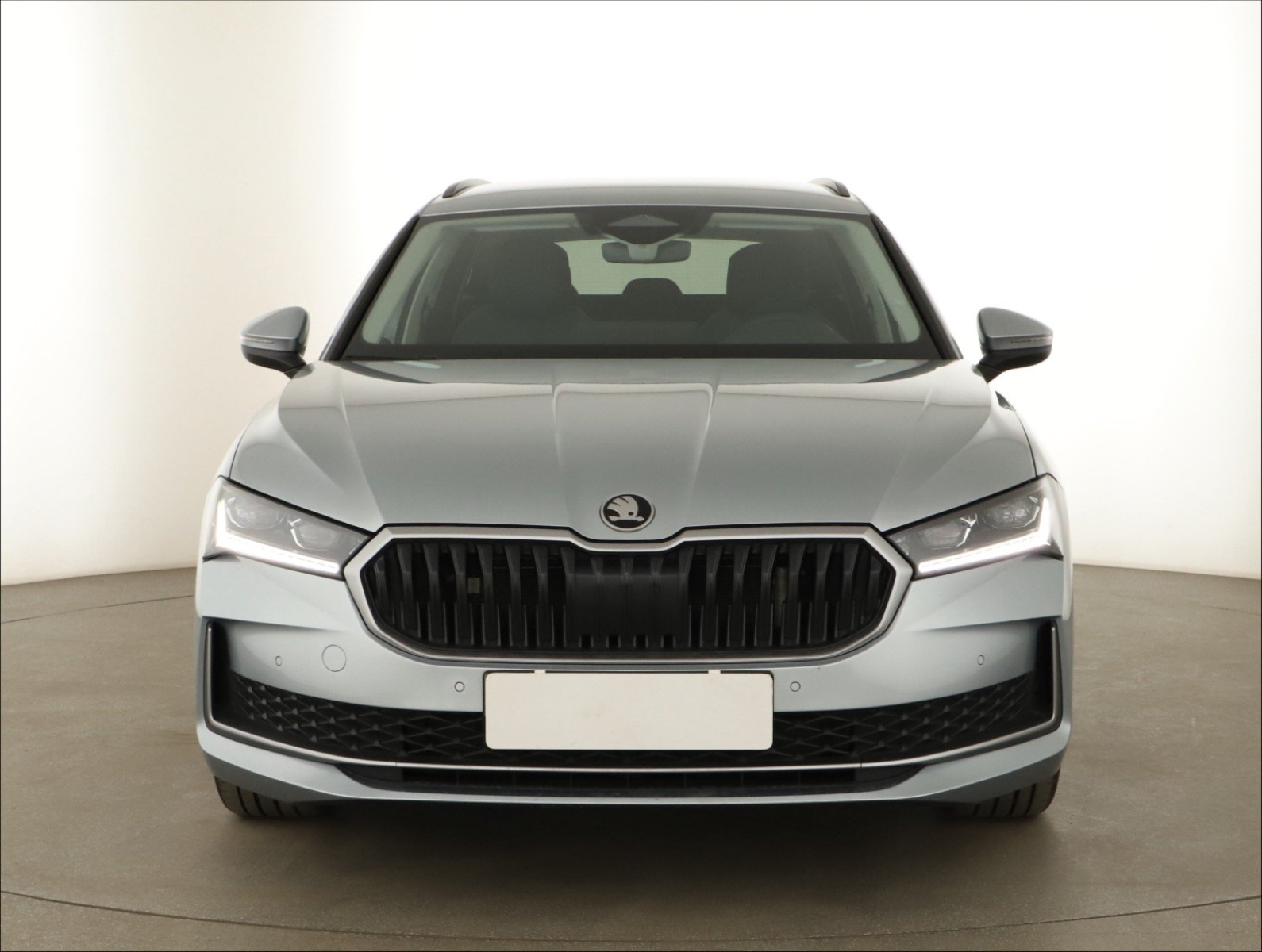 Škoda Superb - 2024
