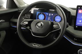 Škoda Superb - 2024