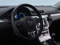 Volkswagen Passat 2014