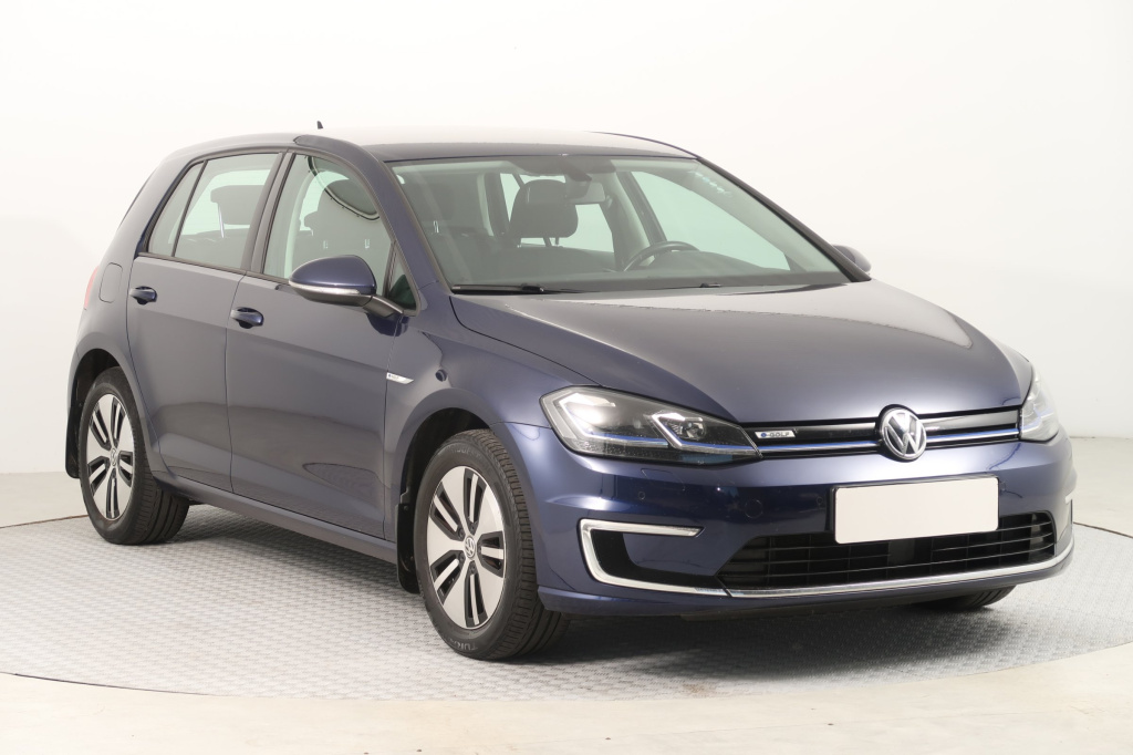 Volkswagen e-Golf 32 kWh, 37 Ah, 2018, 32 kWh, 37 Ah, 100kW