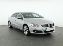 Volkswagen Passat CC 2011