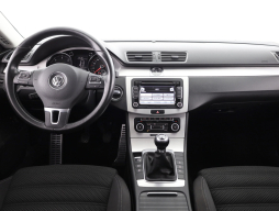 Volkswagen Passat CC 2011