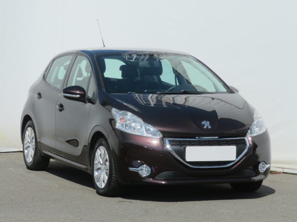 Peugeot 208, 2013, 1.4 VTi, 70kW