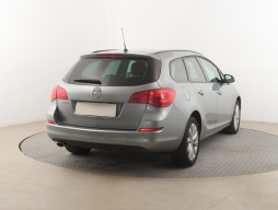 Opel Astra 2012