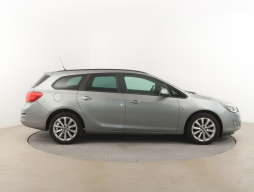 Opel Astra 2012