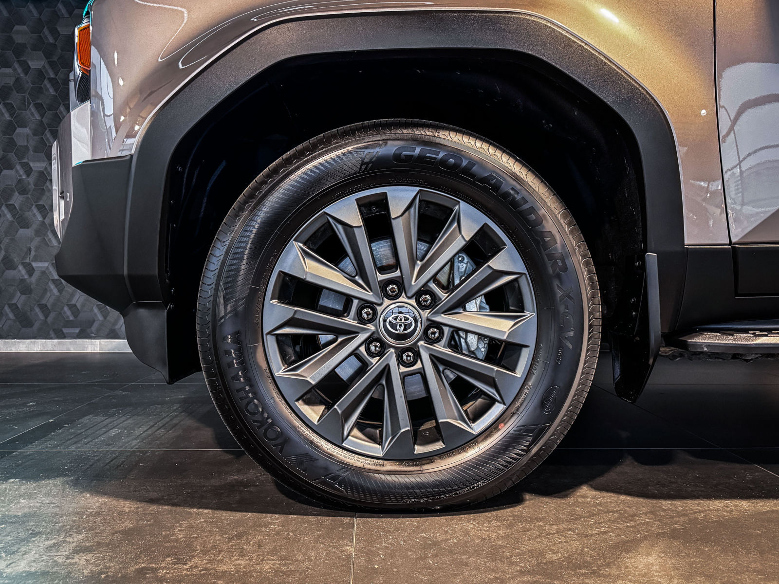 Toyota Land Cruiser - 2025