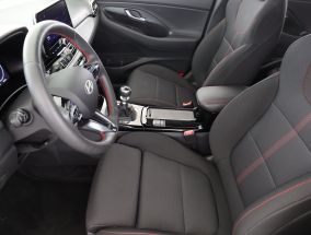 Hyundai i30 - 2025