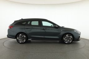 Hyundai i30 - 2025