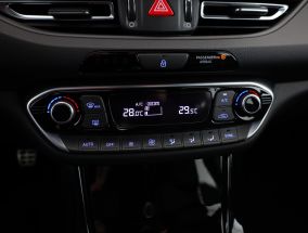 Hyundai i30 - 2025