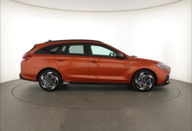 Hyundai i30 - 2025