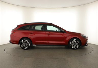 Hyundai i30 - 2025