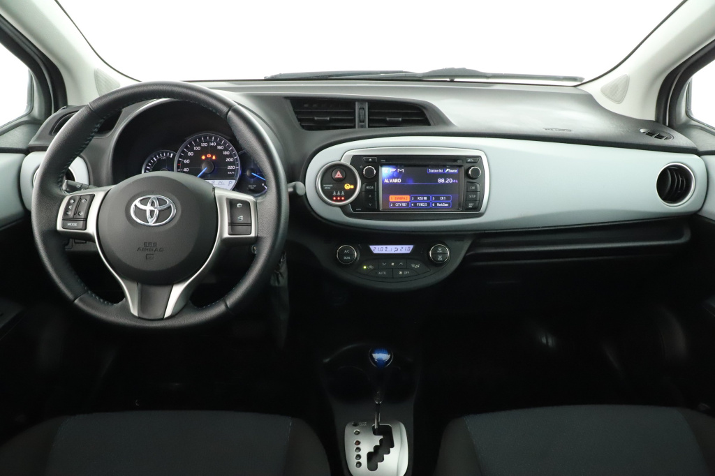 Toyota Yaris, 2013, 1.5 Hybrid, 74kW