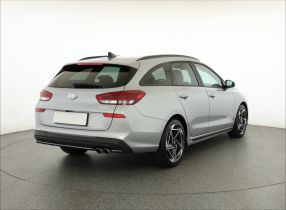 Hyundai i30 - 2025