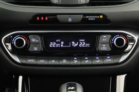 Hyundai i30 - 2025