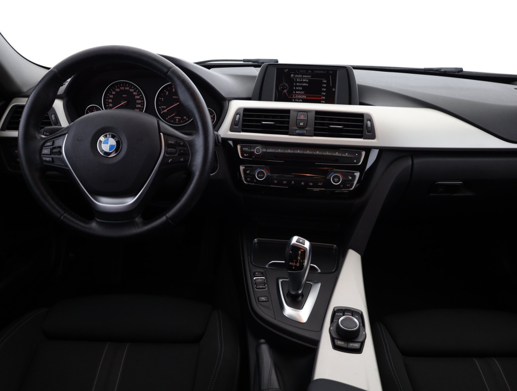 BMW 318 i, 2015, 318 i, 100kW