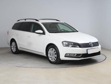 Volkswagen Passat, 2011