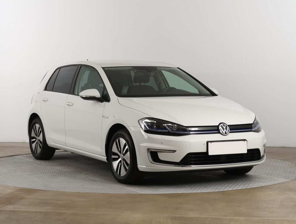 Volkswagen e-Golf 32 kWh, 37 Ah, 2018, 32 kWh, 37 Ah, 100kW