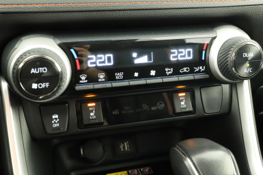 Toyota RAV 4 - 2025